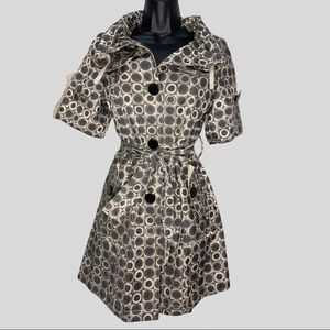 Cute 70s inspired rain jacket